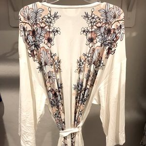 💟SOMA NWT💟 Cool Nights beautiful short robe